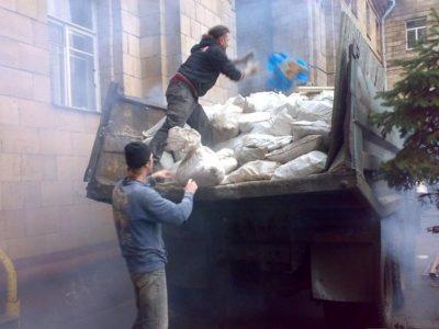 Вывоз строительного мусора в комплексе демонтажных работ в Самаре